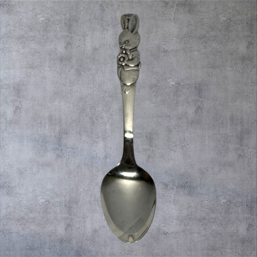 Oneida Baby Spoon Kids 5in Silver Bunny Rabbit Community Stainless